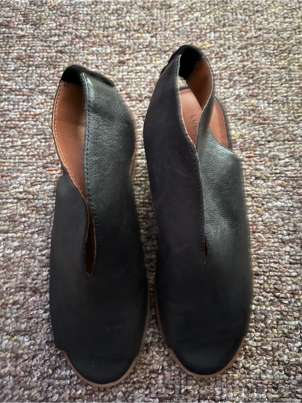 Lucky Brand LK Teref peep-toe black leather booties